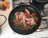 A picture of step 4 of Paella.