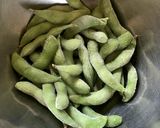 A picture of step 1 of Frozen Edamame with Yukari Seasoning.
