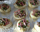 Foto del paso 6 de la receta: Patatas rellenas de lacón con grelos