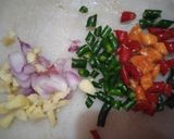 Foto langkah ke 2 dari resep Tumis usus pedas.