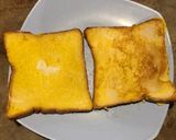 Foto langkah ke 6 dari resep Makanan AnakRoti Telur Goreng Isi Salmon.