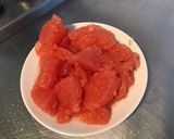 Une image de l'étape 5 de Salade de concombre,tomates Tiverta,pomelos et ail des ours.