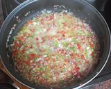 Foto del paso 10 de la receta Chuletas de cerdo adobadas con puré de papas, guisantes y salsa
