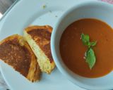 Foto del paso 8 de la receta: Sánduche🧇🧀🍅de queso🫔🧀en almojábana🥐casera con salsa de tomate🥯🍅🥫