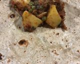 A picture of step 5 of Aloo matar gajar.