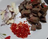 Foto langkah ke 1 dari resep Sambel goreng ati sapi pete.
