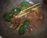 Foto langkah ke 2 dari resep Rendang Daging Sapi Bumbu Instan.