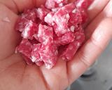 Foto del paso 2 de la receta: Menestrón de cerdo y salame