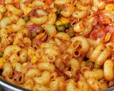 A picture of step 5 of Macaroni with Green Olives.
