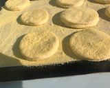 Une image de l'étape 7 de Pâte à muffins anglais.