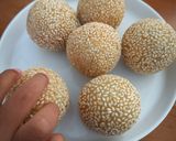 Foto langkah ke 6 dari resep Onde-onde isi Kumbu Kacang Hijau.