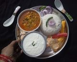 आलू मटर की सब्जी और चावल (aaloo matar ki sabji aur chawal recipe in Hindi) रेसिपी चरण 9 फोटो