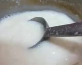 A picture of step 3 of Homemade condensed milk.