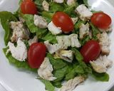 Foto del paso 2 de la receta: Ensalada de Lechuga Tomates Cherry y Pollo  con Salsa Ranch La Spezia