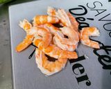 Une image de l'étape 2 de Filets de dorade aux crevettes sauvages, tomates cerises, aneth et citron vert.
