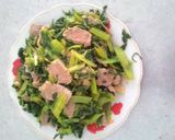Hình bước làm 2 của món Thịt bò xào cải cay