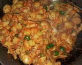 Foto langkah ke 7 dari resep Sambal goreng kentang puyuh.