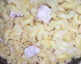 A picture of step 7 of Chicken chatpati macaroni.