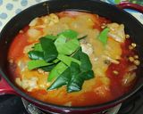 A picture of step 7 of Chicken Massaman Curry.
