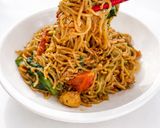 Foto langkah ke 6 dari resep Mie Goreng Tomat Simple ala Medan.