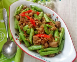 Foto langkah ke 3 dari resep Tumis Buncis Daging Cincang.
