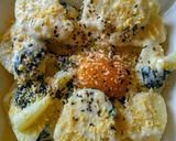Foto del paso 11 de la receta: Huevo en nido de papas a la crema de albahaca!