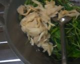 Foto langkah ke 3 dari resep Tumis Bayam Jamur Tiram.