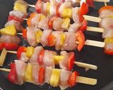 A picture of step 7 of Marinated chicken skewers.