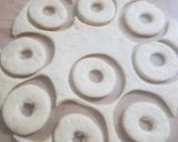 A picture of step 2 of Simple doughnut.