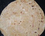 A picture of step 4 of Meetha paratha.