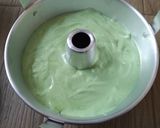 Foto langkah ke 4 dari resep Chiffon Cake Soft and Moist.