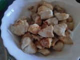 Pavo guisado con cebolla, zanahoria y patatas