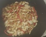 Foto del paso 3 de la receta: Fajitas caseras de pollo