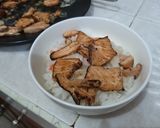 Foto langkah ke 6 dari resep Salmon Mentai Rice Bowl.