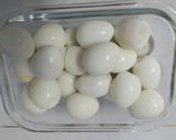 Hình bước làm 1 của món Trứng cút chiên nước mắm