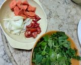 Foto langkah ke 1 dari resep 022. Sayur Bening Selada Air (Diet Menu).