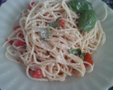 Foto del paso 2 de la receta: Espaguettis🍝 con albahaca y tomate🍅