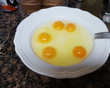 Foto del paso 1 de la receta: Tortilla de ajetes tiernos de la brigada espartana