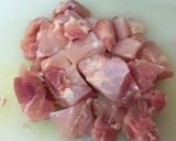 A picture of step 1 of Apricot Chicken Rice (Uzbekistan).