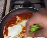 A picture of step 6 of Shakshuka.
