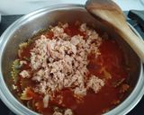 Foto del paso 3 de la receta: Pasta con tomate frito de albahaca y atún en conserva natural