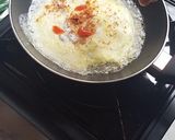 Foto langkah ke 3 dari resep Papeda Gulung.
