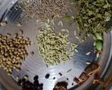 A picture of step 1 of Spicy chicken curry.