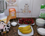 Foto del paso 1 de la receta: Batido de fresa y plátano