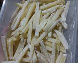 Foto langkah ke 3 dari resep Simple Homemade Fries.