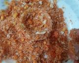 A picture of step 4 of Cheetos onion rings fritters.