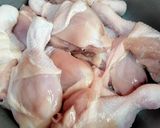 Foto langkah ke 1 dari resep Ayam Goreng Bawang Putih.