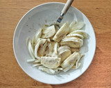 Foto del passaggio 2 della ricetta Finocchi gratinati, cottura airfryer 🌷
