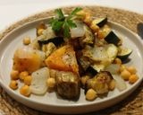 Foto del paso 8 de la receta Asado meloso de calabaza, berenjena y calabacín con garbanzos crujientes
