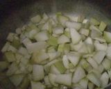 A picture of step 1 of Shahi lauki.